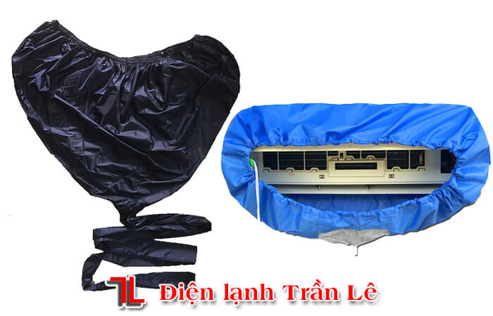 Cong-dung-cua-tui-hung-nuoc-ve-sinh-may-lanh-1