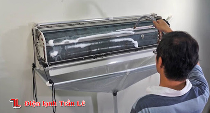 Dung-cu-ve-sinh-may-lanh-chinh-hang-4