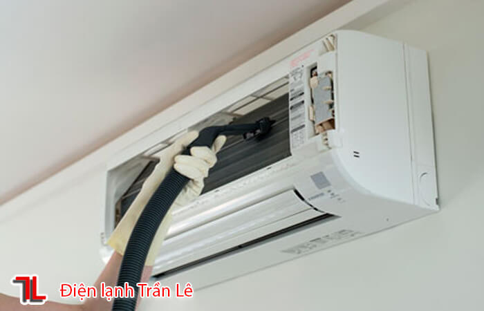 Dịch Vụ Vệ Sinh Máy Lạnh Tại Nhà Quận 12 Làm Kỹ Càng, Sạch 100% 12 Ve-sinh-may-lanh-quan-12-3