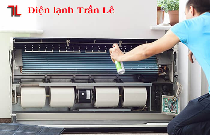 Ve-sinh-may-lanh-tai-Hoc-Mon-4