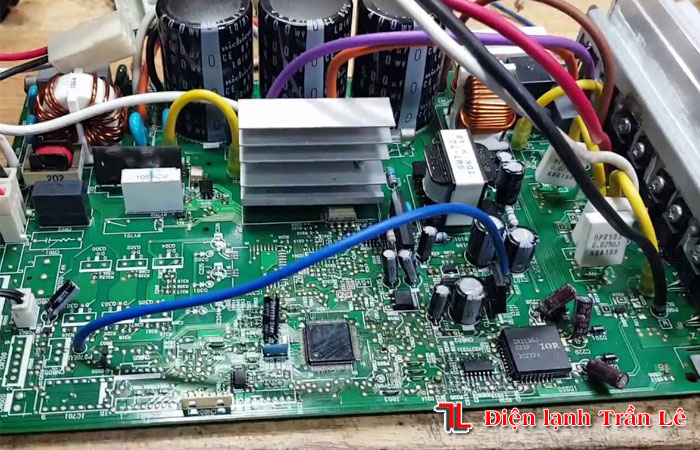 Sửa board máy lạnh giá rẻ tại TPHCM 1 sua-board-may-lanh-gia-re-tai-tphcm-1