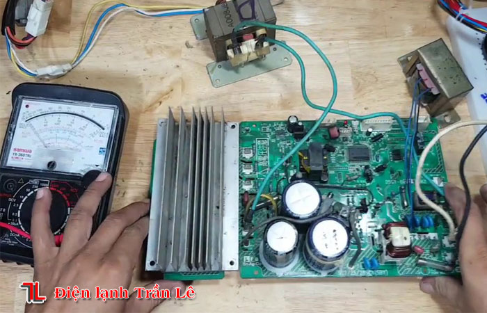 Sửa board máy lạnh giá rẻ tại TPHCM 2 sua-board-may-lanh-gia-re-tai-tphcm-2