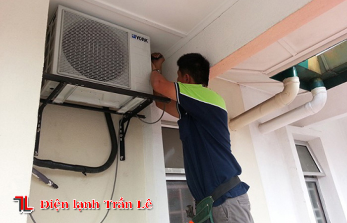 Lắp đặt máy lạnh mới mua đúng cách 2 lap-dat-may-lanh-moi-mua-dung-cach-2
