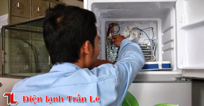 Huong-dan-sua-tu-lanh-electrolux-tai-nha-de-thuc-hien-4