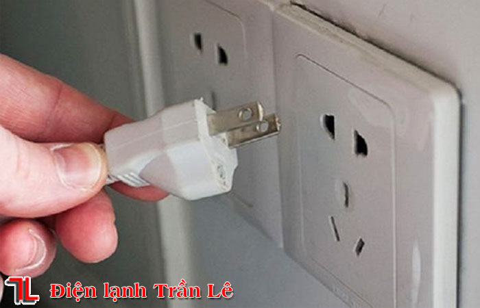 4 Nguyên nhân tủ lạnh không chạy, không hoạt động 2 4-nguyen-nhan-tu-lanh-khong-chay-khong-hoat-dong-2