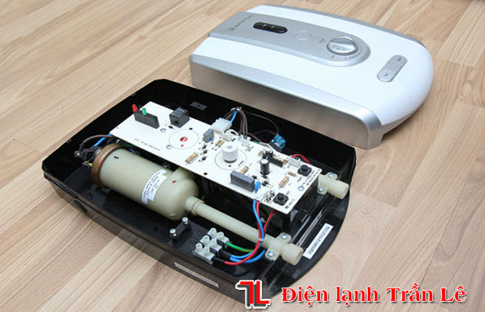 Gia-thay-linh-kien-may-nuoc-nong-truc-tiep-gian-tiep-2