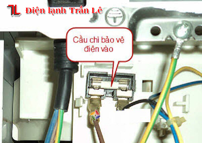 Hướng dẫn thay cầu chì lò vi sóng cực dễ 7 Huong-dan-thay-cau-chi-lo-vi-song-7