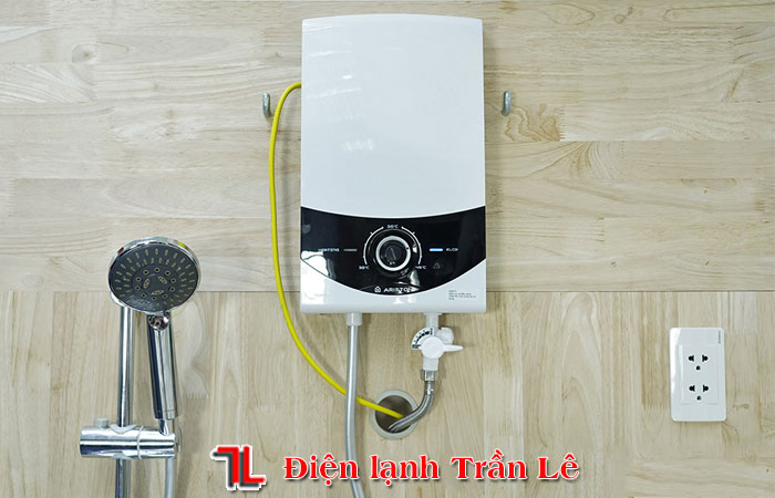 Nen-dung-may-nuoc-nong-truc-tiep-hay-gian-tiep-3