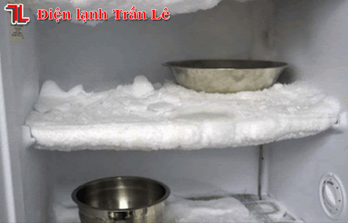 Xử lý tủ lạnh bị đóng tuyết ngăn đá với 8 bước 2 Xu-ly-tu-lanh-bi-dong-tuyet-ngan-da-2