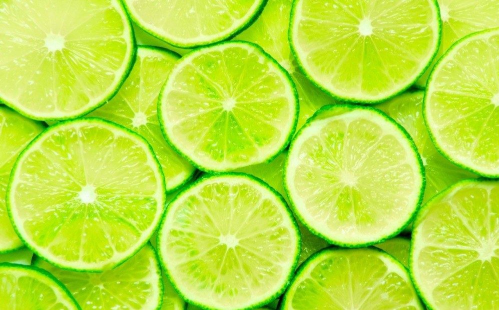 10 Cách Khử Mùi Hôi Cho Tủ Lạnh Đơn Giản, Rẻ Bèo Ngay Tại Nhà 4 khử mùi hôi tủ lạnh bằng chanh