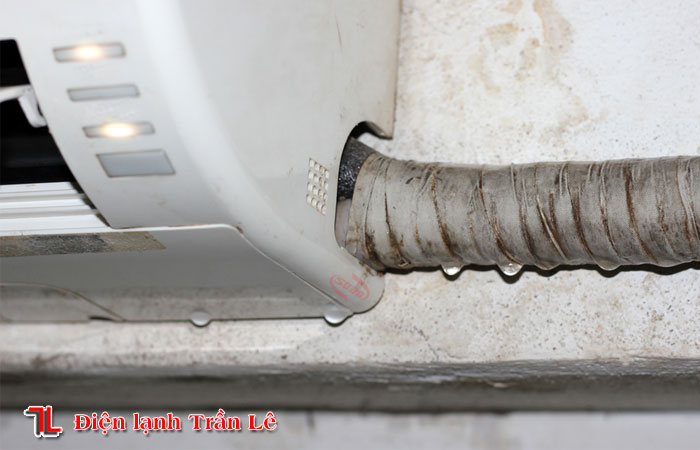 Cach-khac-phuc-may-lanh-bi-chay-nuoc-1