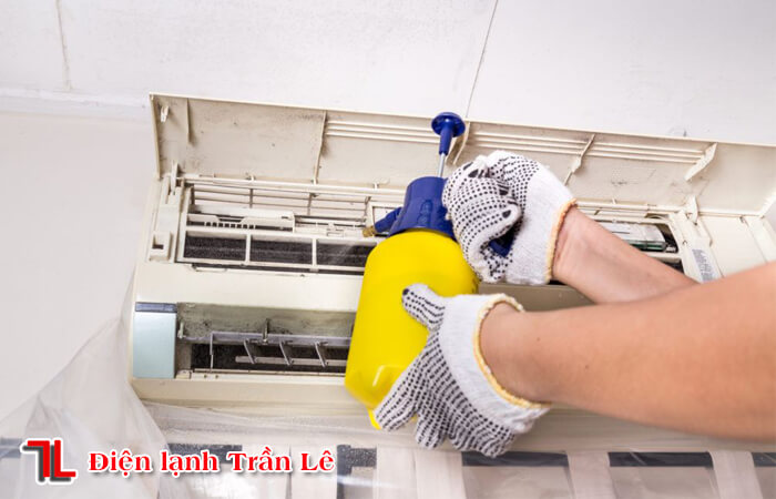Ve-sinh-may-lanh-quan-Phu-Nhuan-1