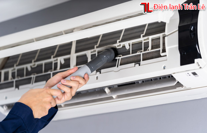 Ve-sinh-may-lanh-quan-Tan-Phu-3