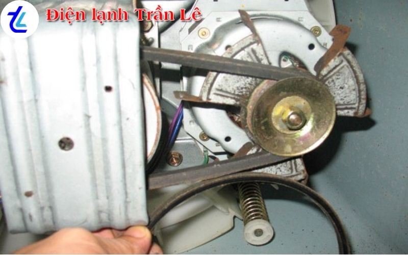 Nguyên nhân máy giặt không vắt 