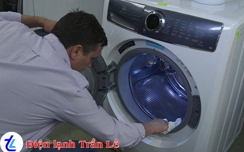Vệ sinh máy giặt cửa trước chỉ 1 NỐT nhạc 2 Vệ sinh máy giặt cửa trước