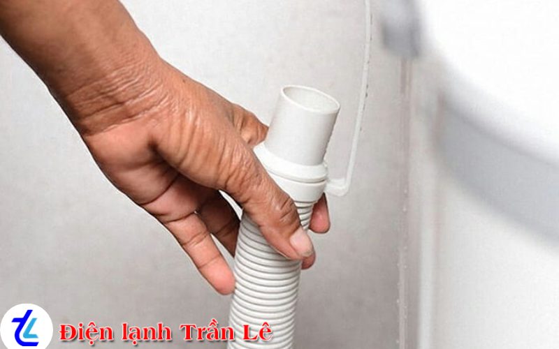 Máy giặt xả nước liên tục không ngừng 