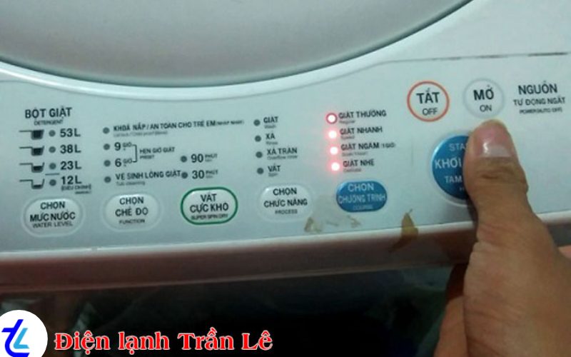 Máy giặt xả nước liên tục không ngừng 