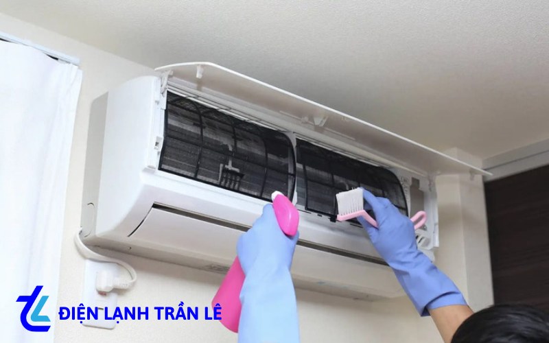 Bảng giá vệ sinh máy lạnh tại nhà mới nhất, rẻ nhất hiện nay 3 Bảng giá vệ sinh máy lạnh
