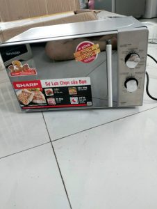 dien lanh tran le sua lo vi song cho khach hang tphcm 5